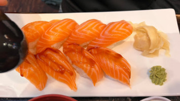 Niji Sushi food