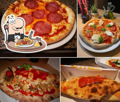 La Dea Pizzeria Trattoria food