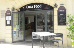 Loca Food inside