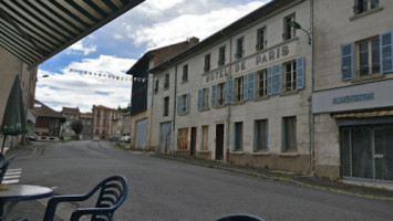 Auberge de Chassignolles Restaurant inside