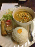 Big Bowl Thai Cuisine food