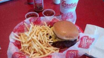 Freddy's Frozen Custard Steakburgers food