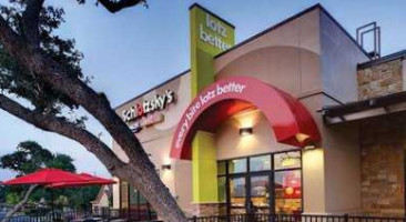 Schlotzsky's Austin Eatery outside