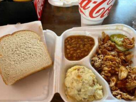 Macon Road BBQ food