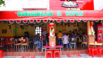 Las Quekas de Coyoacan outside