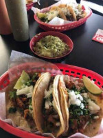 Tmaz Taqueria food