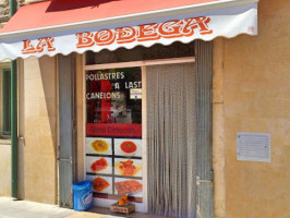 La Bodega Menjar Per Emportar food