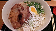 Ramen-san Deluxe food