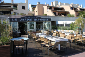 Le Jardin Imperial food