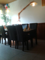 Pizzaria Hahn Weitersburg inside