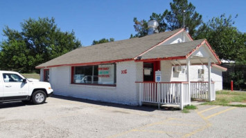 Donut Palace outside