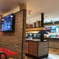 Pizza Hut inside