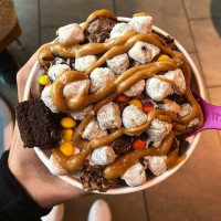 Menchie's food