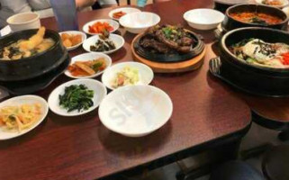 Umma's Korean Food food