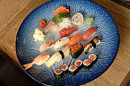 Zushi Express food