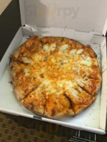 Cugino's Pizza food