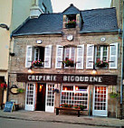 Creperie La Chaumine inside