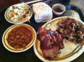 Hickory River Smokehouse food