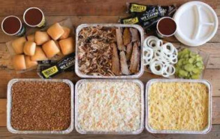 Dickey's Barbecue Pit food