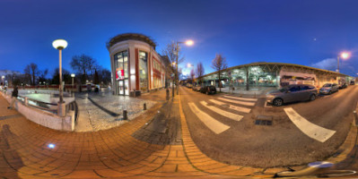 Kfc Amadora Estacao outside