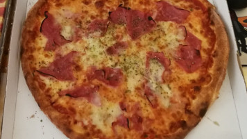 Pizzeria Pinocchio Santo Toma food