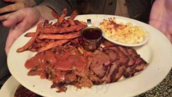 Lucille's Smokehouse B-que food