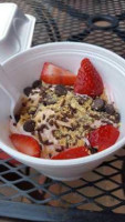 Freshberry Frozen Yogurt Cafe food