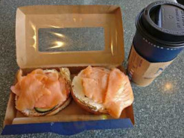 Noah's New York Bagels food