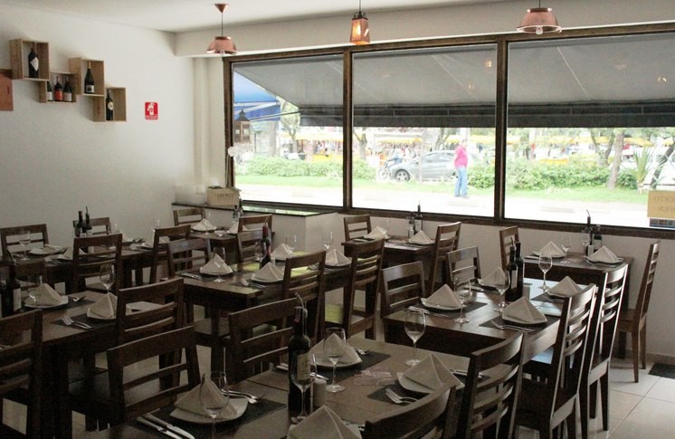 restaurant image