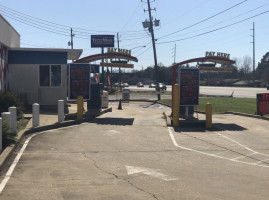 Holley Car Wash outside