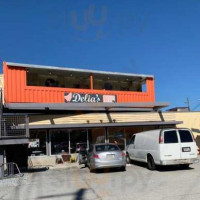 Delia's Chicken Sausage Stand- Westside outside