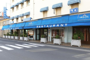 Auberge De L'allagnonette outside