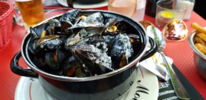 Moules And Beef Andernos food