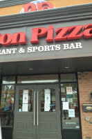 Boston Pizza food