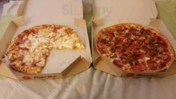 Pizza Hut food