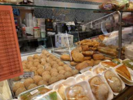 Kim Phung Bakery food