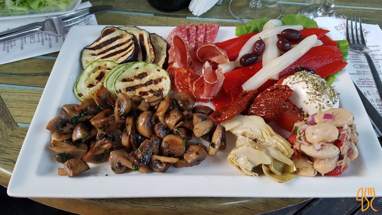 Trattoria Il Calcio În interior