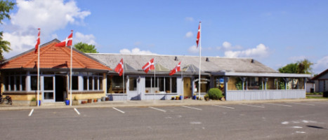 Arentsminde Cafeteria outside