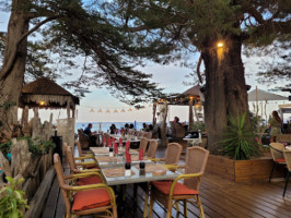 Le Cafe De La Plage food