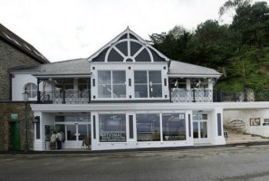 The Pavilion Dining Room outside