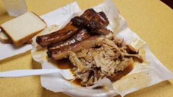 Archibald Woodrow's Bbq food