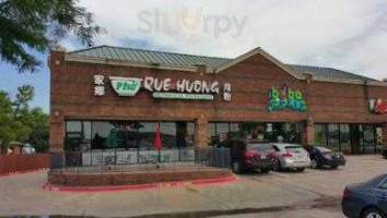 Que Huong Vietnamese Bistro food