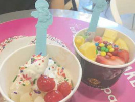 Menchie's Frozen Yogurt food