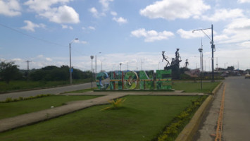 Ceviche De Cangrejo outside