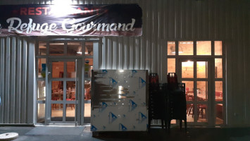 Le Refuge Gourmand outside