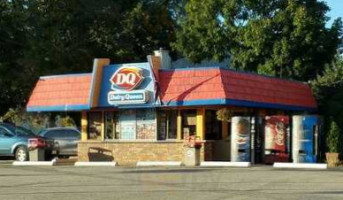 Dairy Queen outside