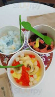 Yogurtland food