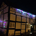 The Farmers Arms inside