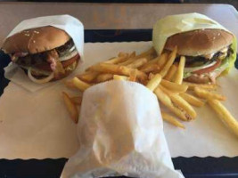 Yorgos Burgers food