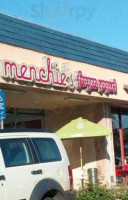 Menchie's Frozen Yogurt outside